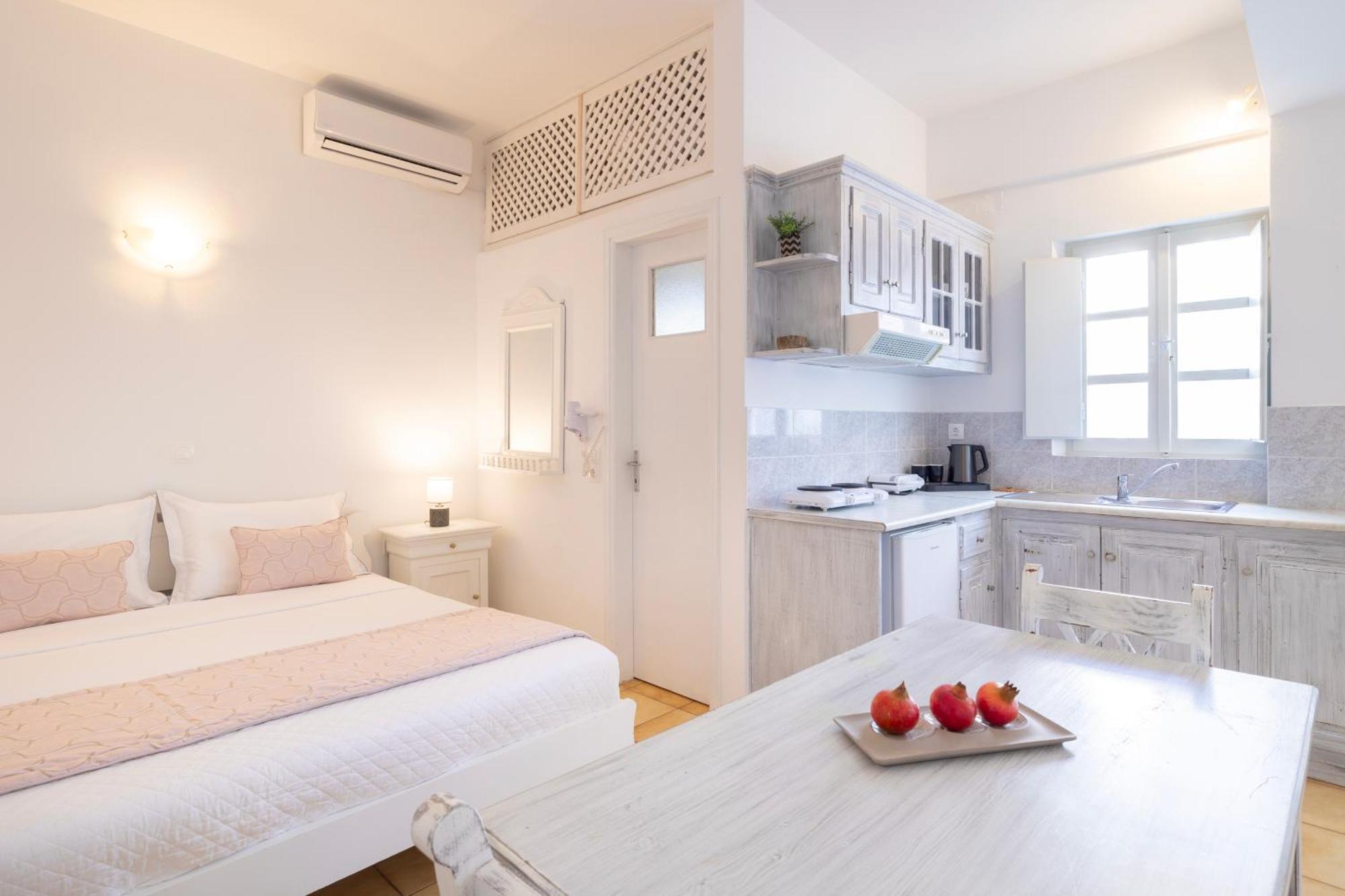 วราเคีย สตูดิโอ Apartment เอีย ภายนอก รูปภาพ